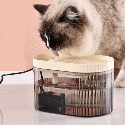 Automatic 2L Pet Fountain with filter, USB, low noise.